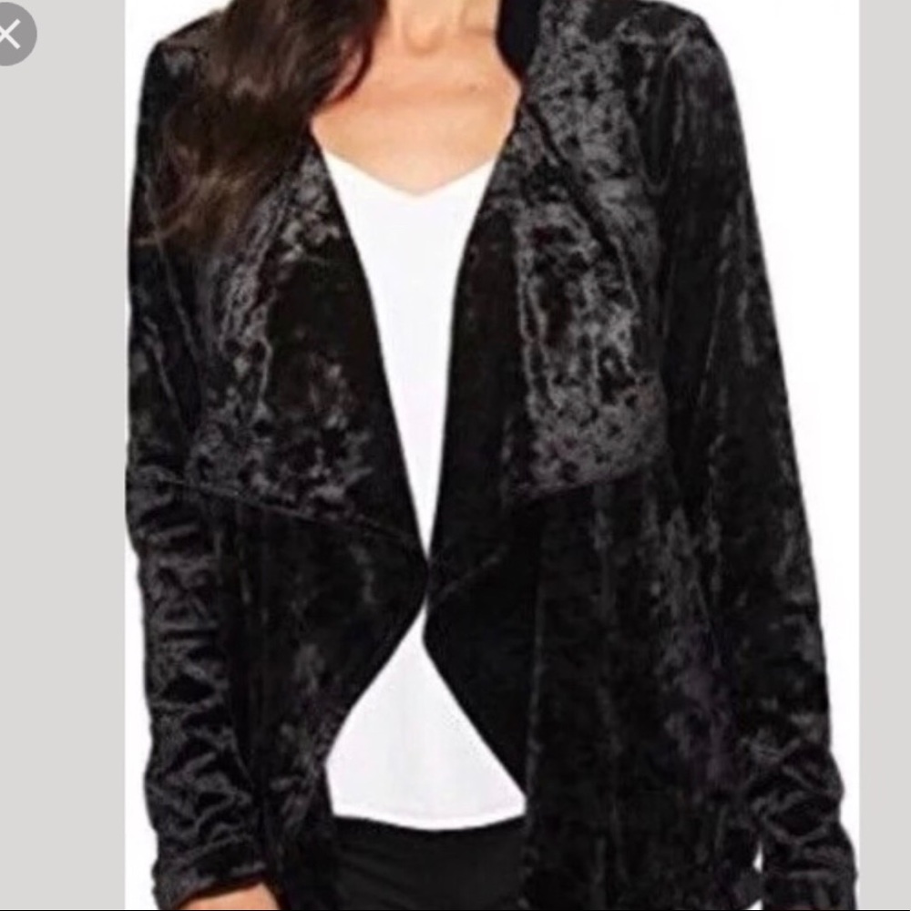 Blanknyc “Black Velvet zip up Jacket”